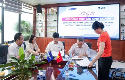 Tân Phát Etek ký kết hợp đồng hợp tác kinh doanh với công ty TNHH Tin học SGIS